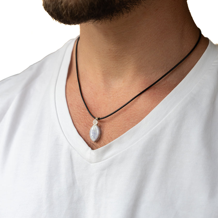 Jade Necklace - Khaku