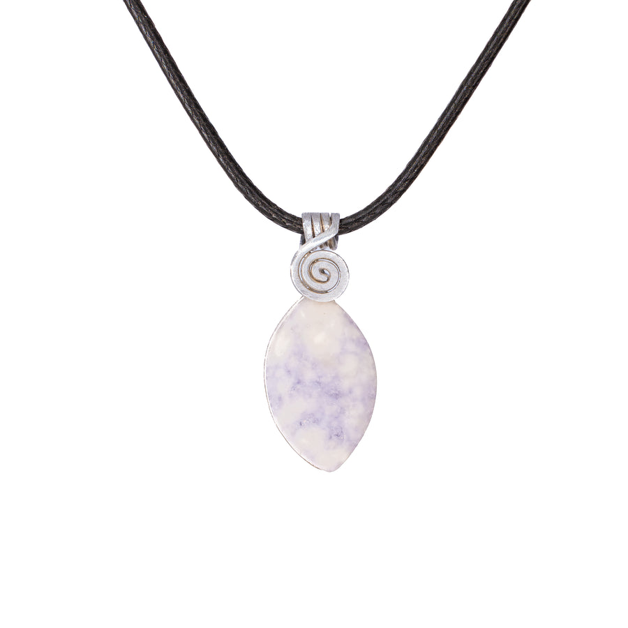 Jade Necklace - Khaku